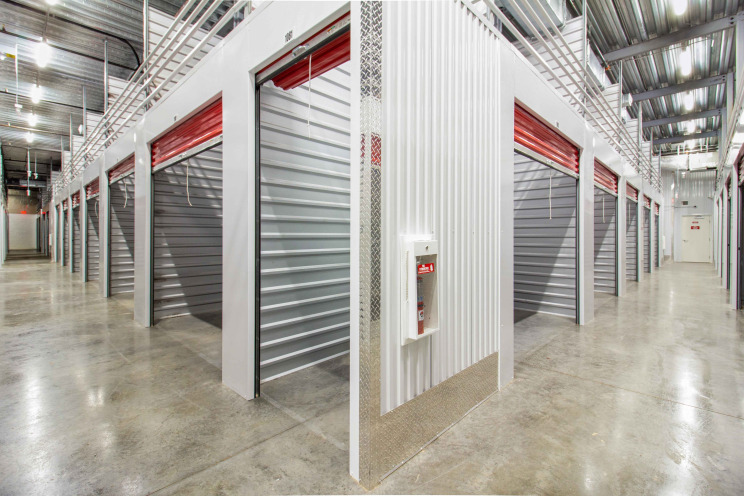 COMMERCIAL STORAGE